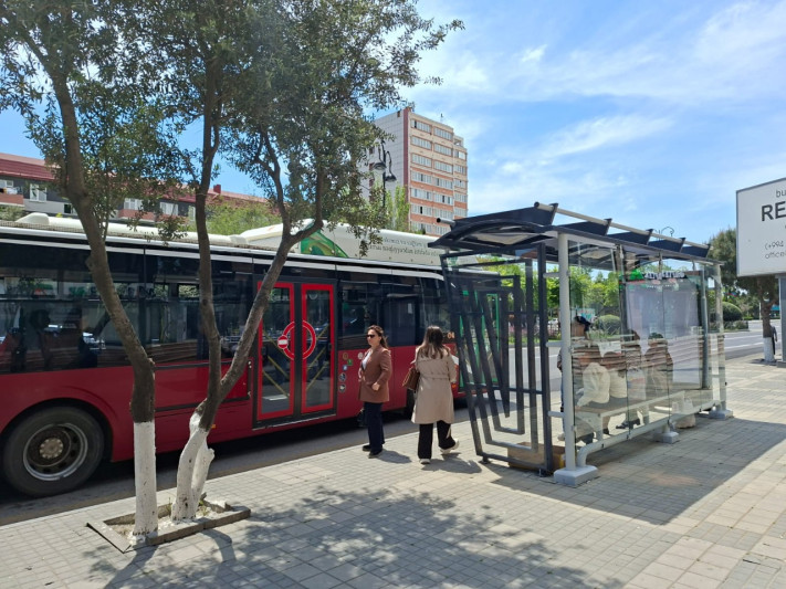 Sumqayıtda yeni avtobus dayanacaqları quraşdırılır