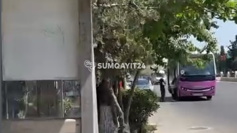Sumqayıtda avtobus sərnişinlərə əlavə əziyyət verir