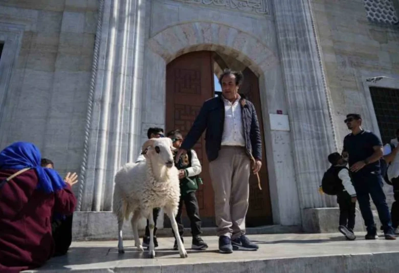 Qurban bayramı: Bayram namazı vaxtı, qurbanlığın şərtləri