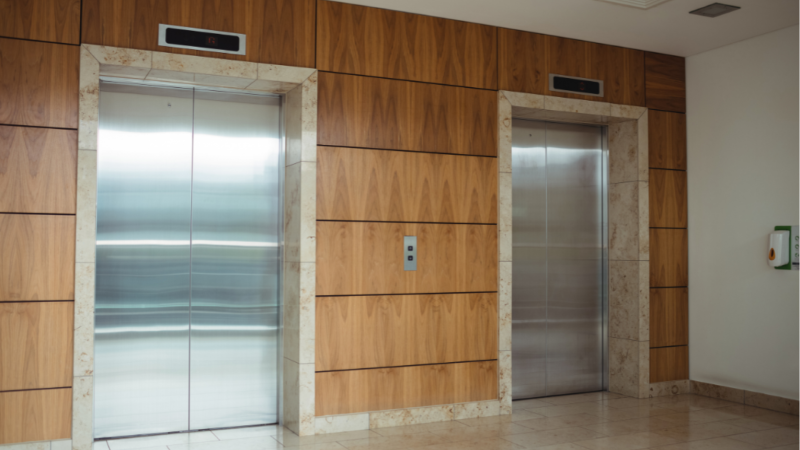 Sumqayıtlılar, siz lift xidmətindən razısınız?