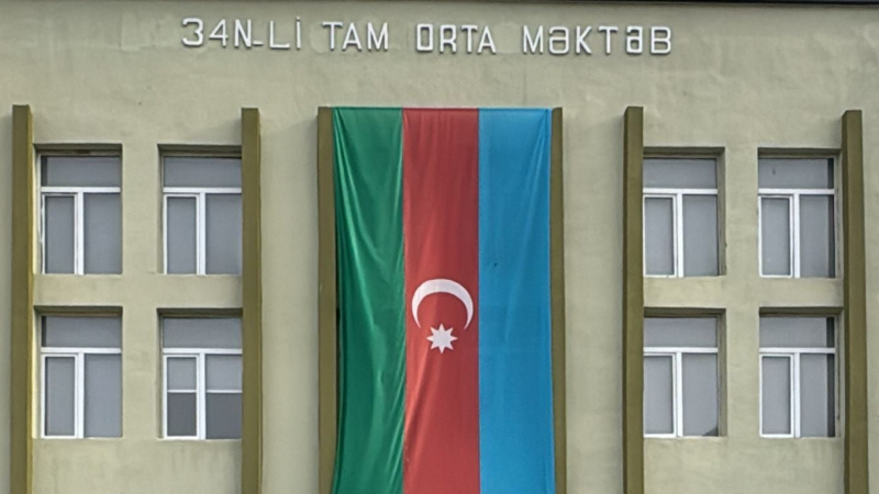 Sumqayıtda qalmaqal - Şagird məktəbə BIÇAQ GƏTİRİB