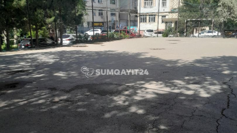 Sumqayıtda uşaqlar oynamaq istəyir, şərait isə imkan vermir…