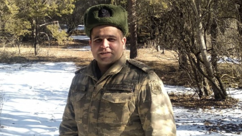 Suqovuşan uğrunda şəhid olan kapitan Anar Heydərovun doğum günüdür