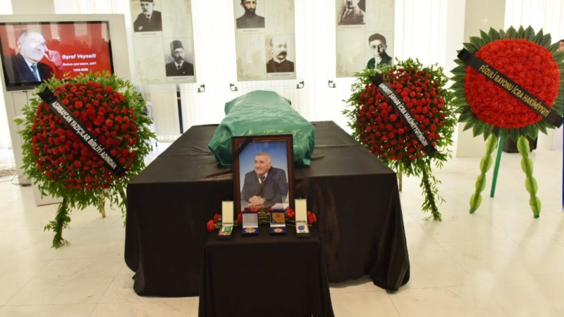 Sumqayıt məşhur şairi ilə belə vidalaşdı...