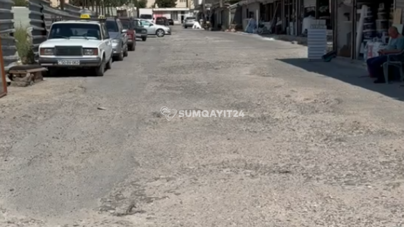 Bir zamanlar Şərq bazarı idi, indi isə çuxurla dolu yol