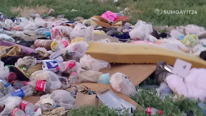 Xəzər bağları zibil poliqonunu xatırladır