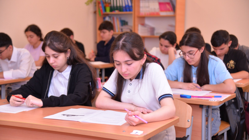 Lisey və gimnaziyalara müraciət müddəti uzadılıb