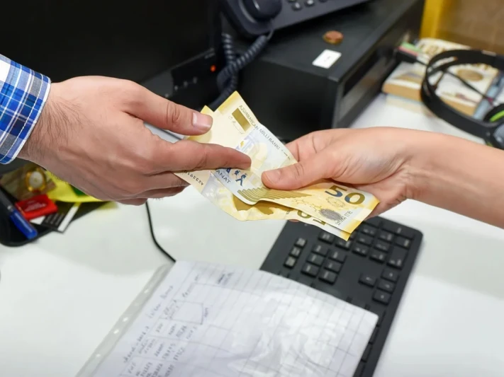 Azərbaycanda əhalinin gəlirləri 4,4 milyard manat artıb