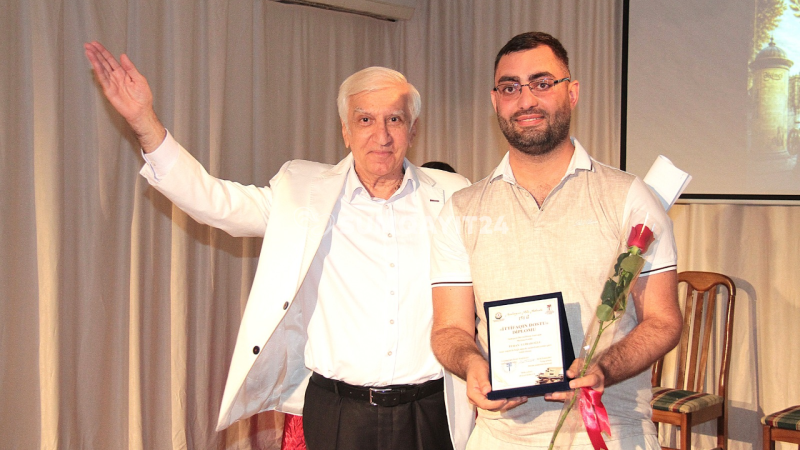 Sumqayıt Dövlət Dram Teatrının sözçüsü təltif olunub