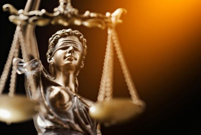 Kafedə işıq üstündə həmcinsinə xəsarət yetirən qadınla bağlı QƏRAR