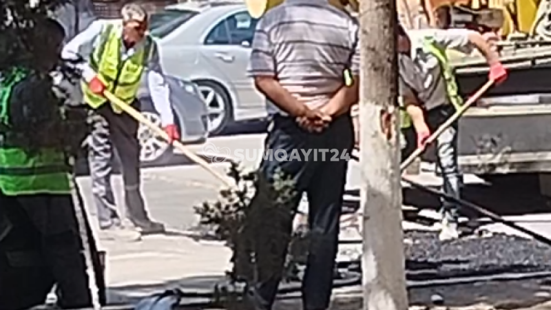 Sumqayıtlı sürücüləri boğaza yığan yol nəhayət asfaltlanır