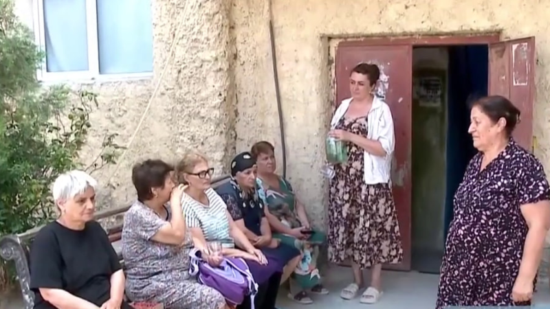 İsti yay günlərində susuzluğa məhkum olan sumqayıtlılar