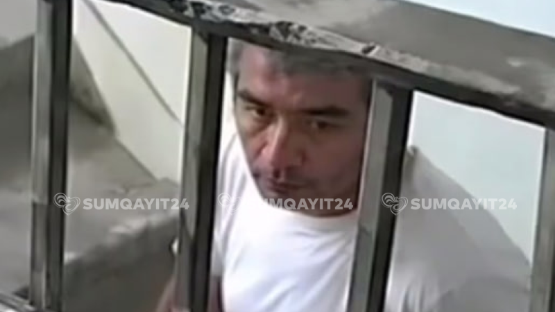 Sumqayıtda binada elektrik naqillərini oğurlayan şəxs saxlanıldı