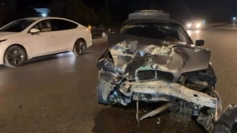 Sumqayıtda iki avtomobil toqquşdu