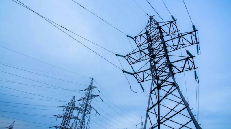 Güclü yağışın ziyan vurduğu elektrik şəbəkəyə 12 milyon manat xərclənəcək