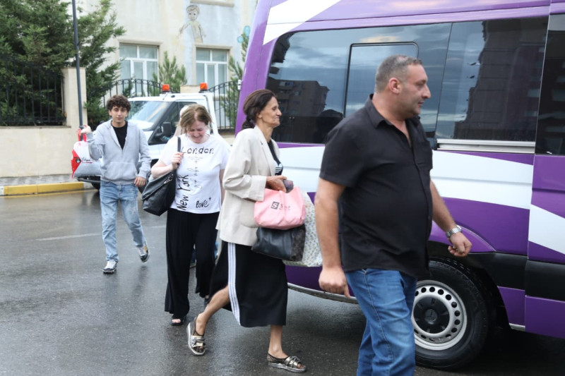 Sumqayıtda yaşayan 5 ağdamlı ailə yurduna qayıdıb