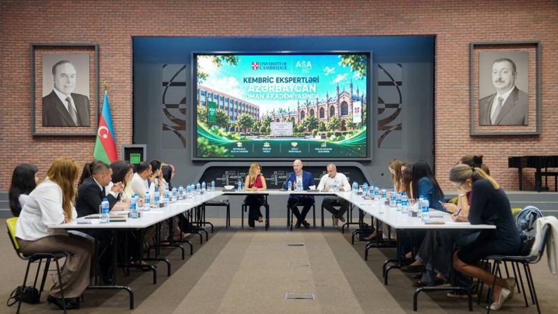SDU Kembric Universitetinin eksperti ilə bir araya gəldi