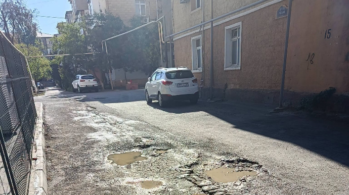 Sumqayıt İcra Hakimiyyətinin yaxınlığında biabırçı mənzərə
