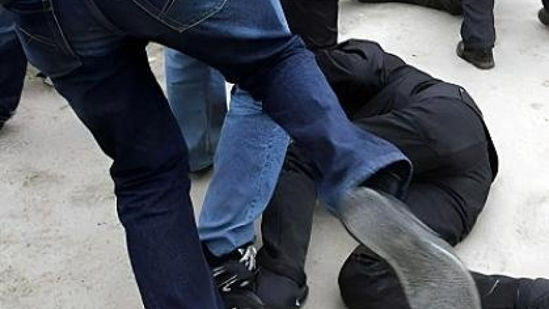 Sumqayıtda iki gənc 37 yaşlı kişini xəstəxanalıq etdi
