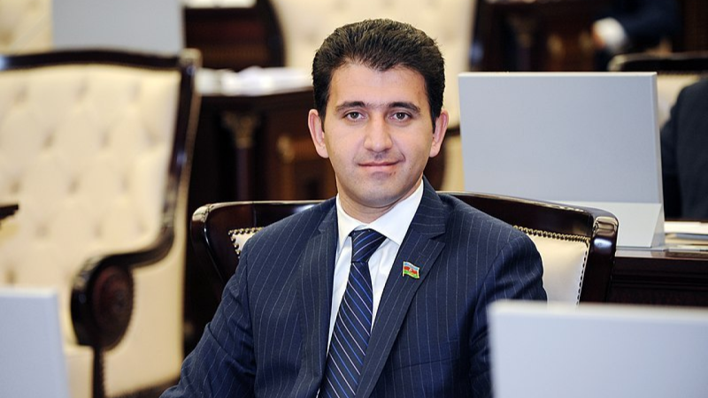 Sumqayıtda gecə saatlarında tikinti: deputatdan SƏRT İRAD
