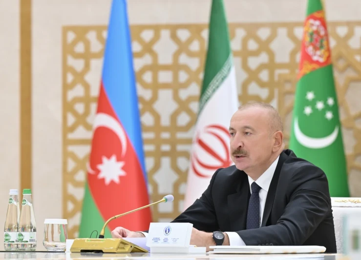 Prezident İlham Əliyev dənizin dayazlaşmasından danışıb