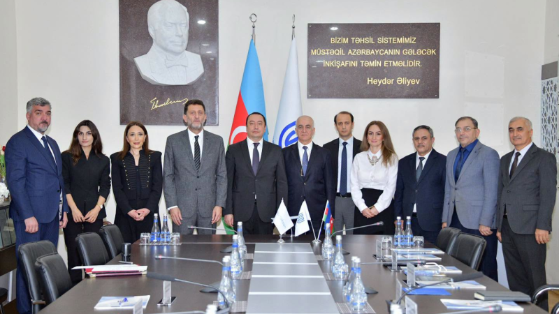 SDU ilə AZROKSAN MMC arasında əməkdaşlıq memorandumu imzalandı