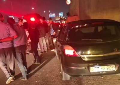 İki yeniyetmə Sumqayıt yolunda avtobusları daşqalaq etdi