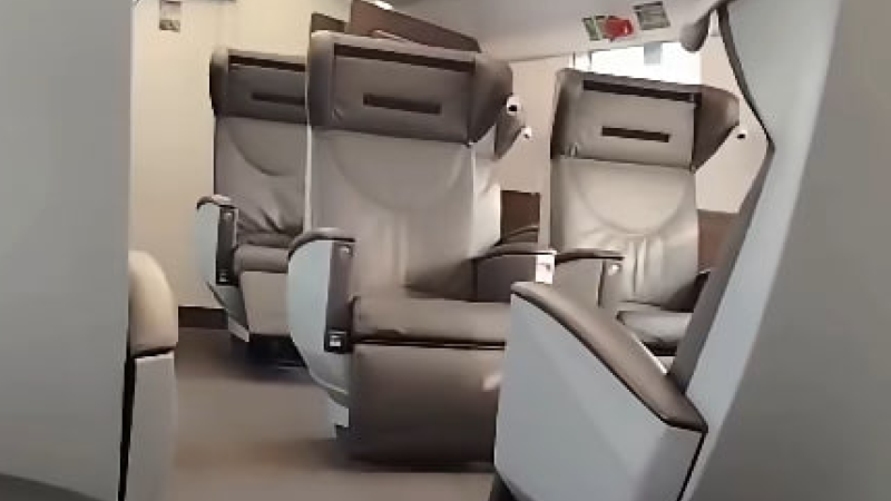 Sıxlıq yaşanan Bakı-Sumqayıt qatarında VIP yerlərlə bağlı narazılıq