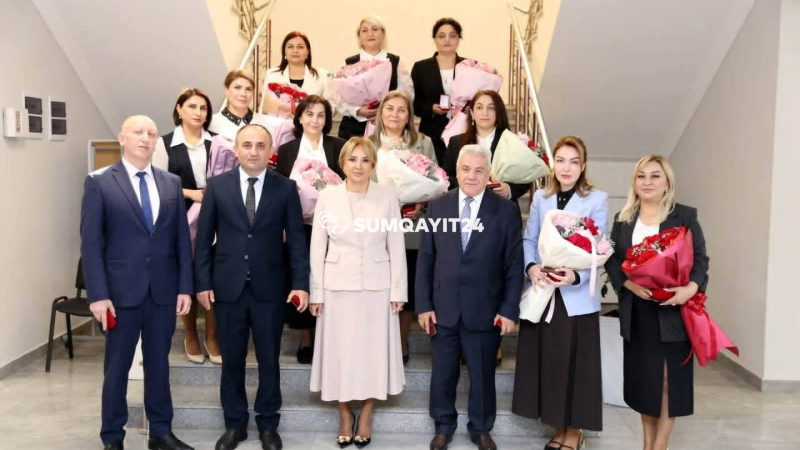 Sumqayıtda təhsil işçiləri təltif olundu