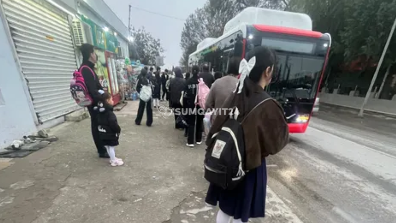 Sumqayıtda 5 nömrəli avtobus sakinləri cana yığıb - ŞİKAYƏT