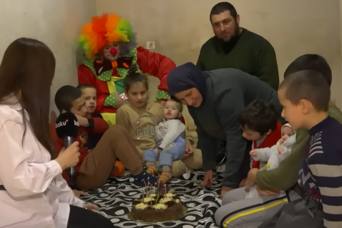 Sumqayıtda çoxuşaqlı ata: "15 övladımın olmasını istərdim"