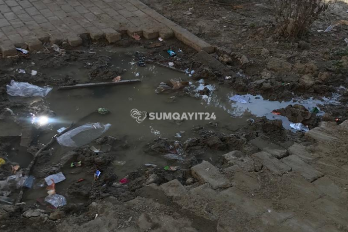 "Taxta" ilə təmir, min bir əziyyət-Sumqayıtda sakinlər etiraz edir