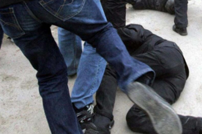 Sumqayıtda qapını bağlamayan kişi döyüldü - TƏFƏRRÜAT