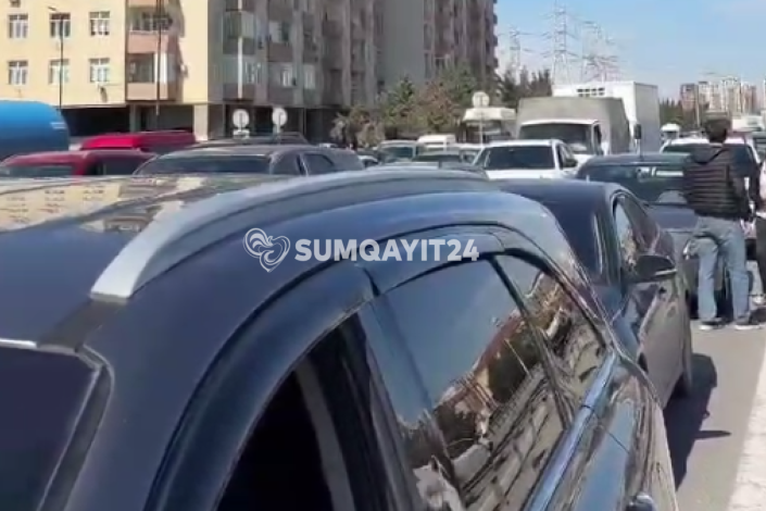 Bakı-Sumqayıt yolu "dayanıb"