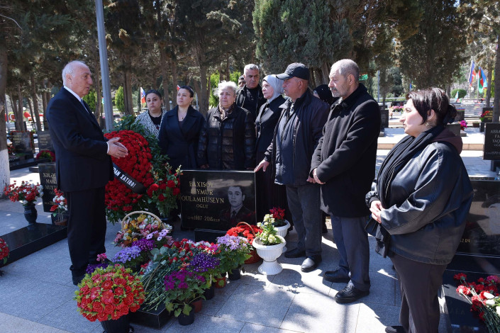 Sumqayıtda Aprel şəhidləri anılıb