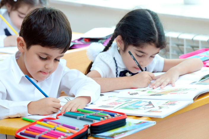 Sumqayıtda övladı I sinfə gedəcək valideynlərin NƏZƏRİNƏ