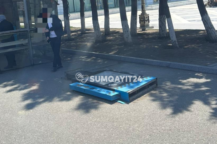 Sumqayıtda məlumat lövhəsi günlərdir "məlumatlandıra bilmir"