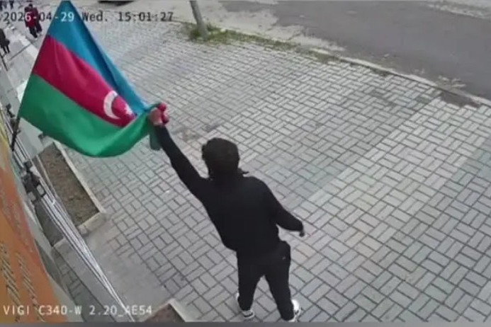 Sumqayıtda bayrağa hörmətsizlik etdi - BELƏ CƏZALANDIRILDI