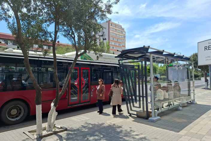 Sumqayıtda yeni avtobus dayanacaqları quraşdırılır