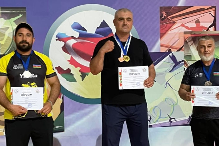 Sumqayıtın fəxri: Mayor Rəşad Hacıyev qol güləşində qızıl medal qazandı