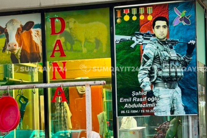 Sumqayıtda ət kəsimi obyektindəki şəhid plakatı ilə bağlı etiraz