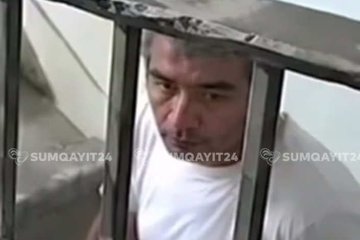 Sumqayıtda binada elektrik naqillərini oğurlayan şəxs saxlanıldı