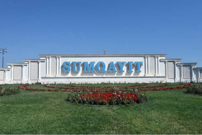 Bu sumqayıtlı gənclər imtahan vermədən tələbə oldular