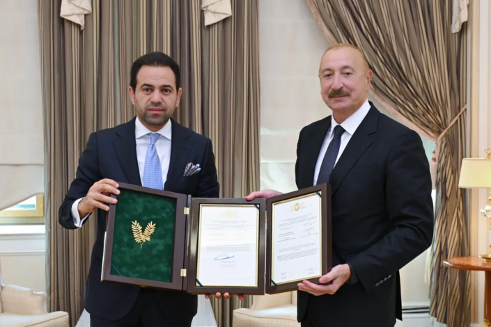 İlham Əliyevə "Zayed İnsan Qardaşlığı Mükafatı"nın sertifikatı təqdim olunub