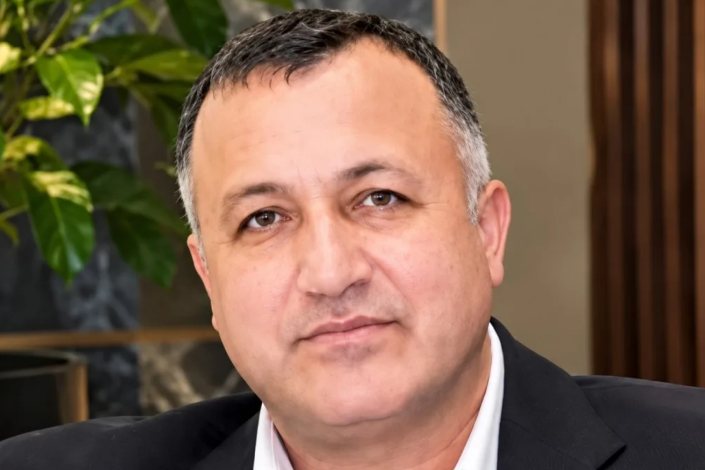 Həkimləri xəstənin yanına çatdırandan sonra vəfat edən sürücünün iş yoldaşları danışdı