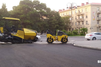 Sumqayıtın daha bir küçənin yol örtüyü dəyişilir