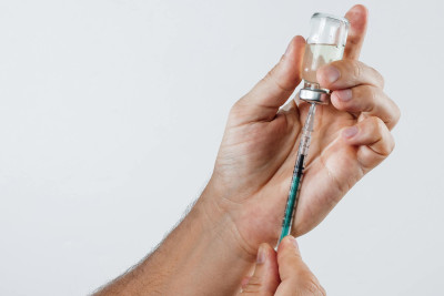 Sumqayıtın 1 saylı Ailə Sağlamlıq Mərkəzinin rəhbəri 3-cü doza vaksinlə bağlı məlumat verib