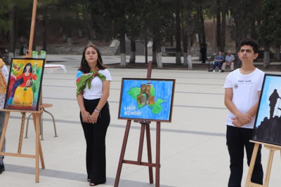 Sumqayıtda 44 günlük Vətən müharibəsinə həsr edilmiş rəsm sərgisi keçirilib