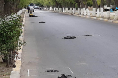 Sumqayıt: asfalt altında qalmış kanalizasiya qapaqları çıxarılır