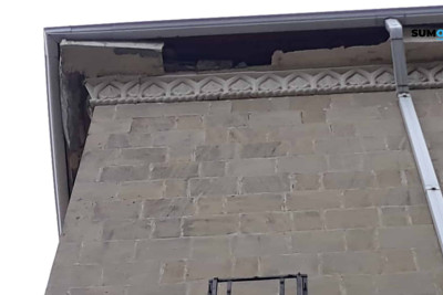 Sakinlər Sumqayıt şəhər İcra Hakimiyyətinin yaxınlğında yerləşən binanın altından keçməyə qorxurlar